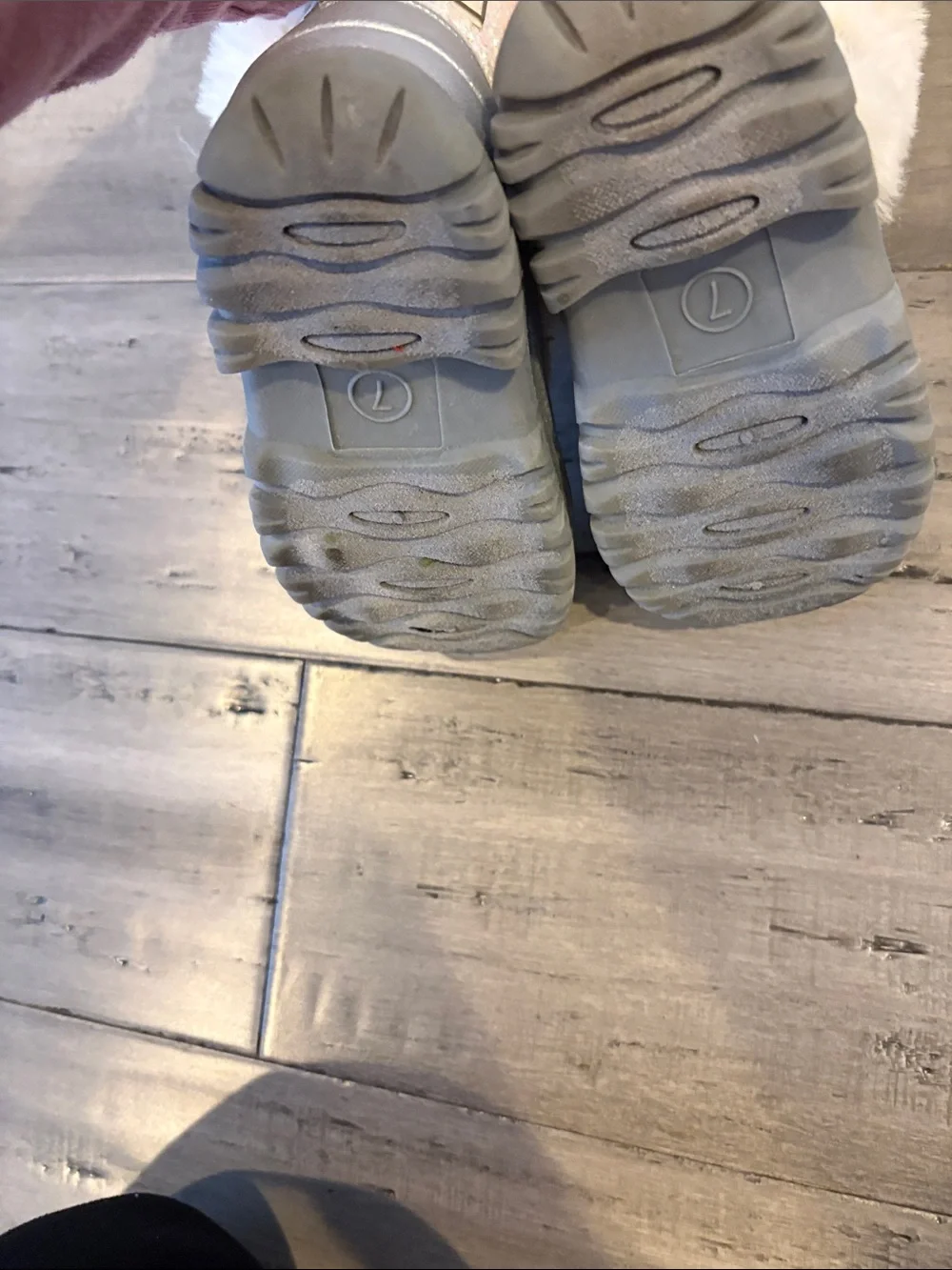 London fog kids Faux-Fur Winter Boots in Ivory and Silver
